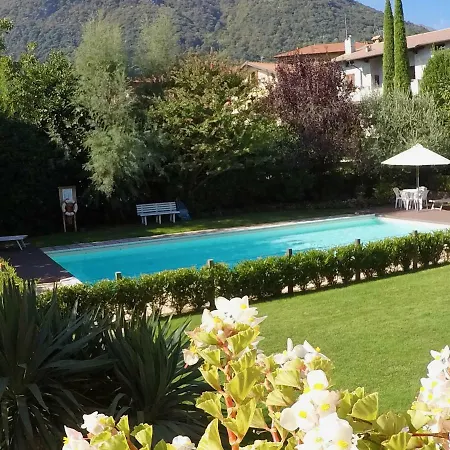 Apartment Vittoria Dongo